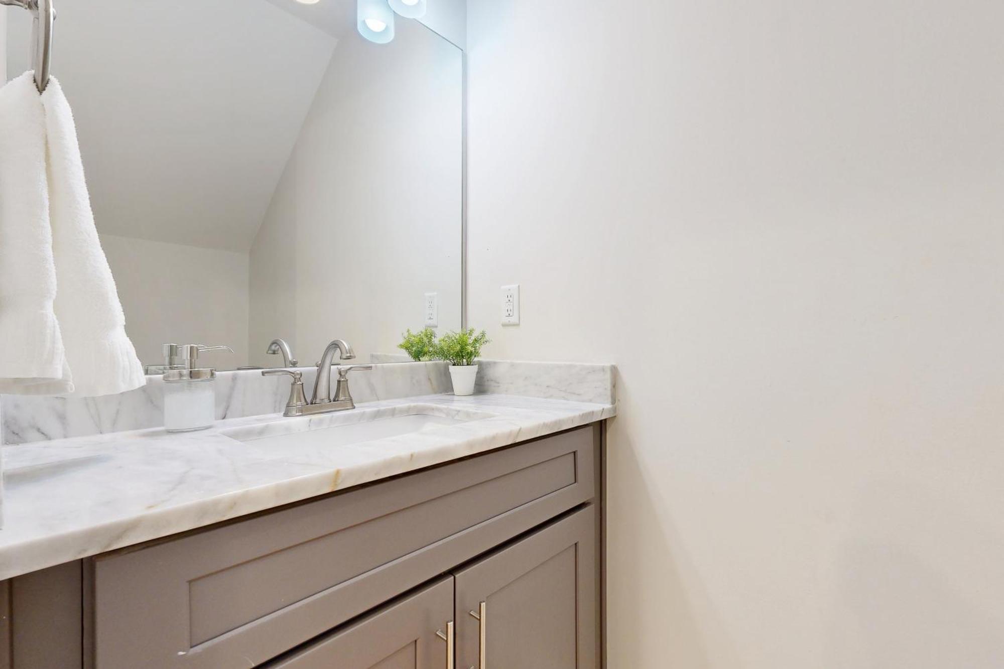 Watkins Park Getaway A, B, C, D Villa Nashville Bagian luar foto